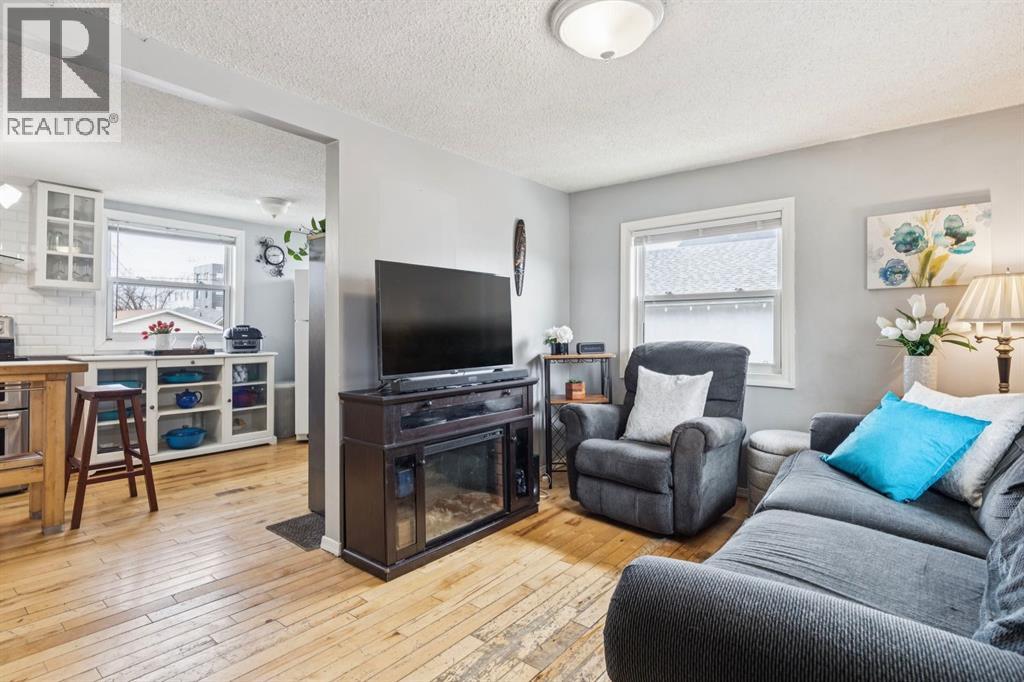 7417 24 Street Se, Calgary, Alberta  T2C 0Y7 - Photo 7 - A2299844