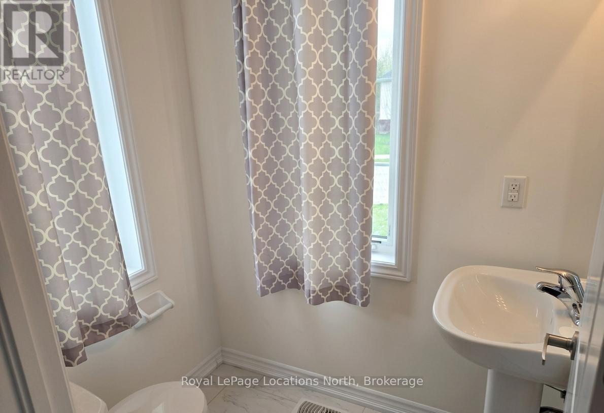 218 Roy Drive, Clearview, Ontario  L0M 1S0 - Photo 24 - S13056200