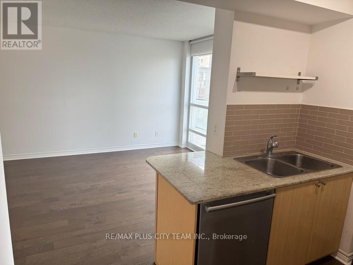 2812 - 763 Bay Street, Toronto, Ontario  M5G 2R3 - Photo 11 - C12991314
