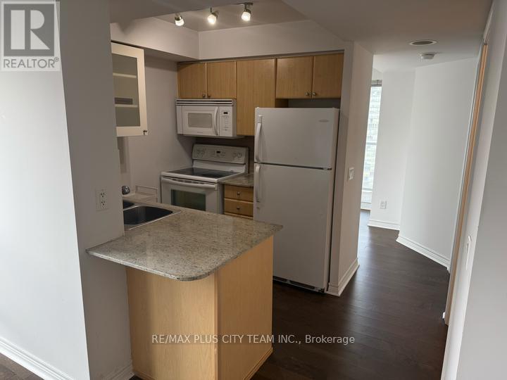 2812 - 763 Bay Street, Toronto, Ontario  M5G 2R3 - Photo 10 - C12991314
