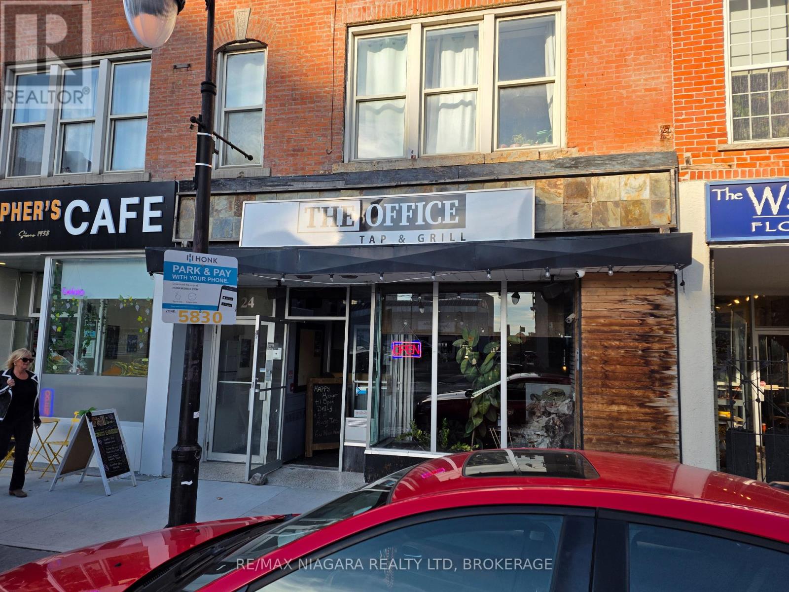 22 JAMES STREET, St. Catharines, Ontario
