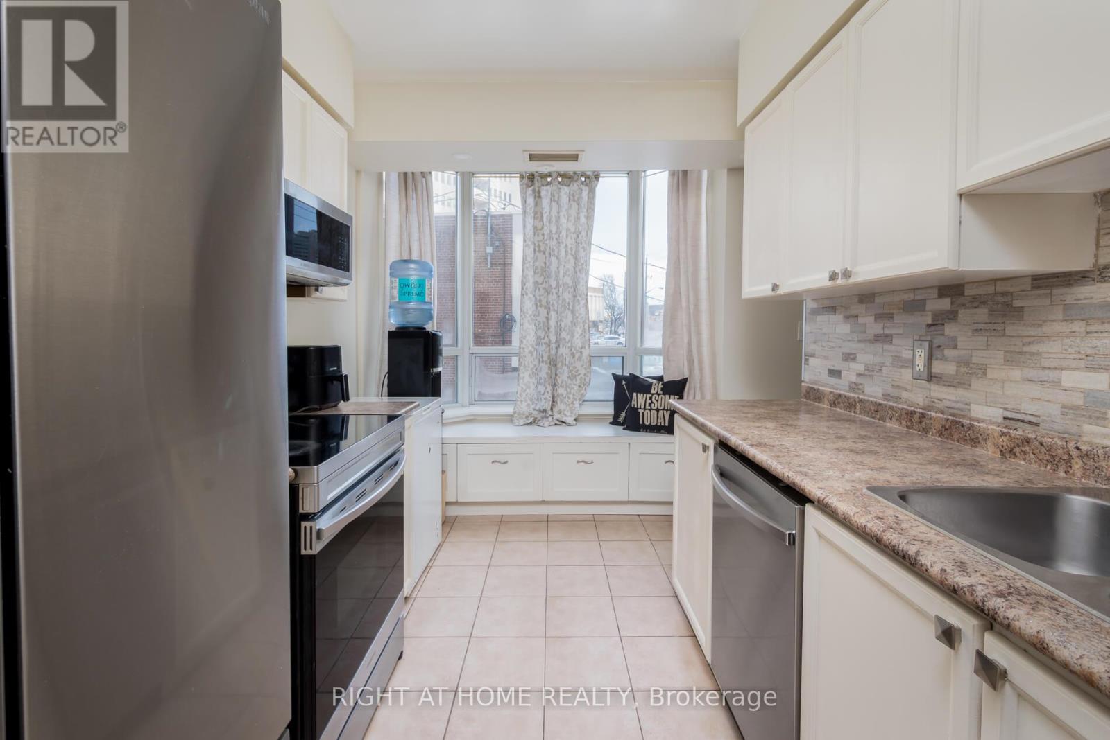 202 - 2088 Lawrence Avenue W, Toronto, Ontario  M9N 3Z9 - Photo 14 - W12831934