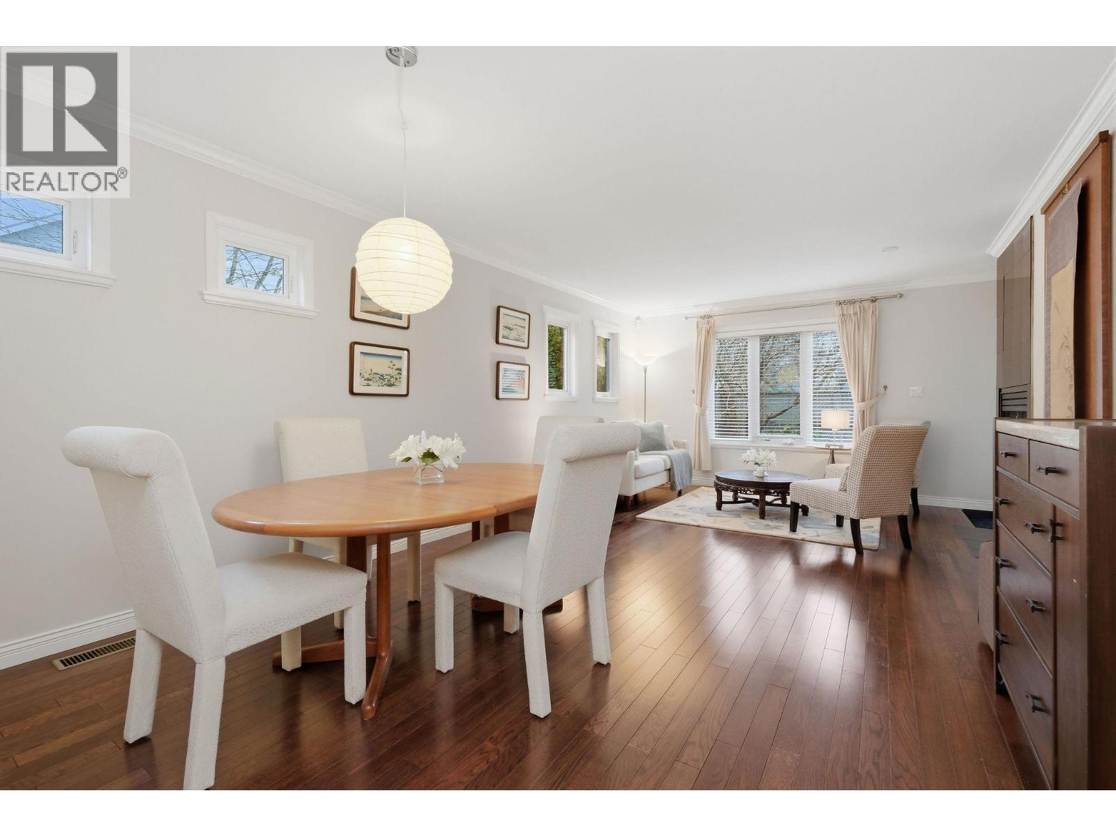 1558 Bowser Avenue, North Vancouver, British Columbia  V7P 2Y3 - Photo 4 - R3118020
