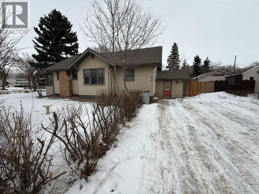 5039 53 Street, Provost, Alberta  T0B 3S0 - Photo 4 - A2285748