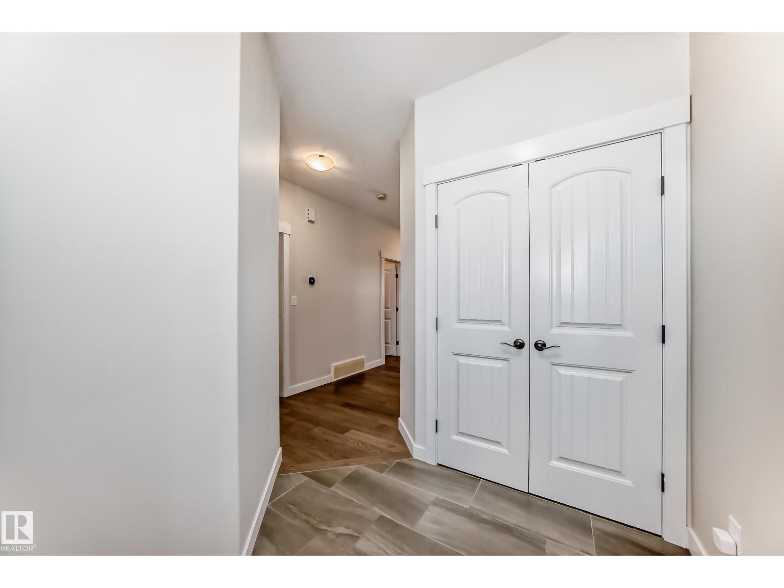6479 Elston Lo Nw, Edmonton, Alberta  T6M 0V9 - Photo 4 - E4484995