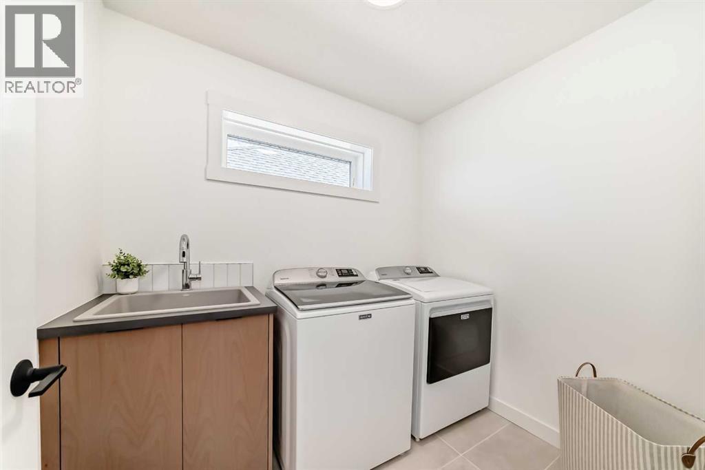60 Cranbrook Cape Se, Calgary, Alberta  T3M 3L5 - Photo 29 - A2306200