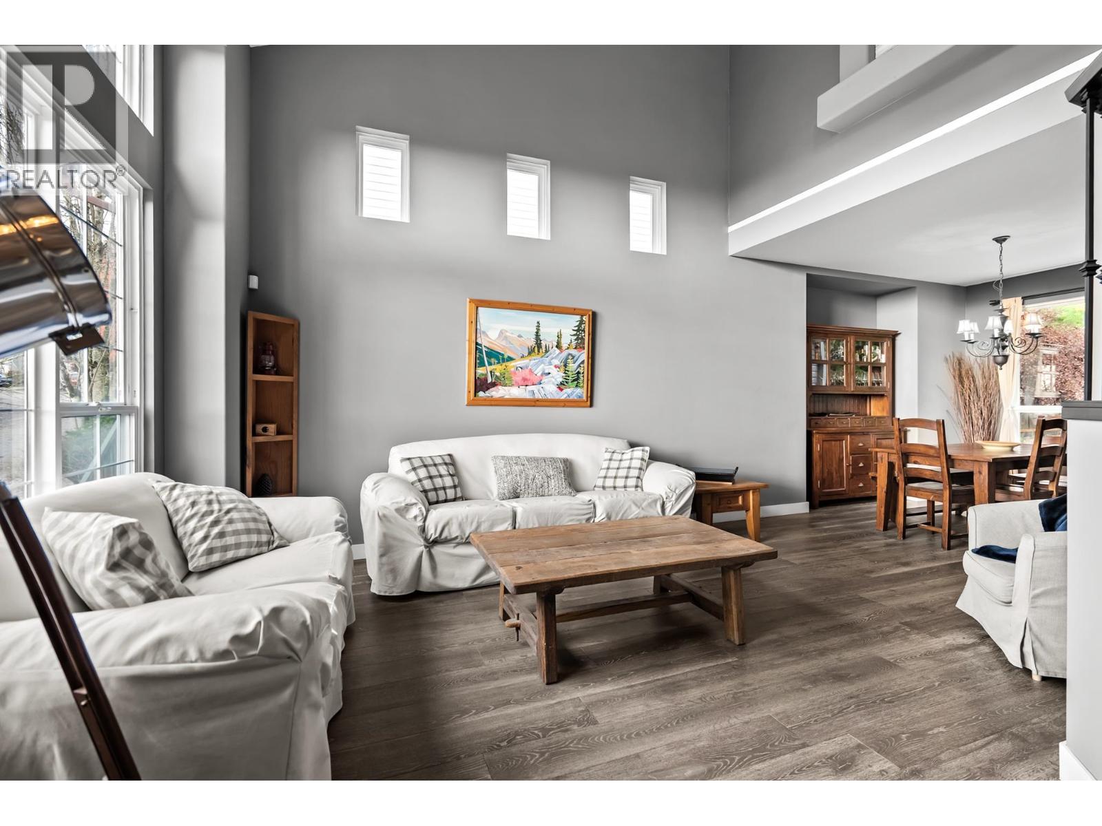 2517 Platinum Lane, Coquitlam, British Columbia  V3E 3L1 - Photo 2 - R3117984