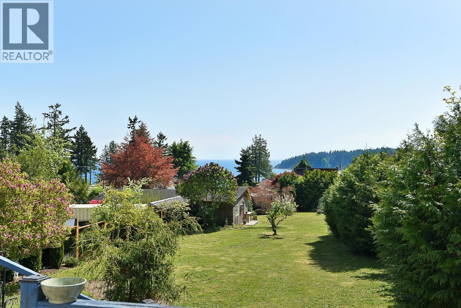 6217 Bligh Road, Sechelt, British Columbia  V7Z 0M1 - Photo 22 - R3117997