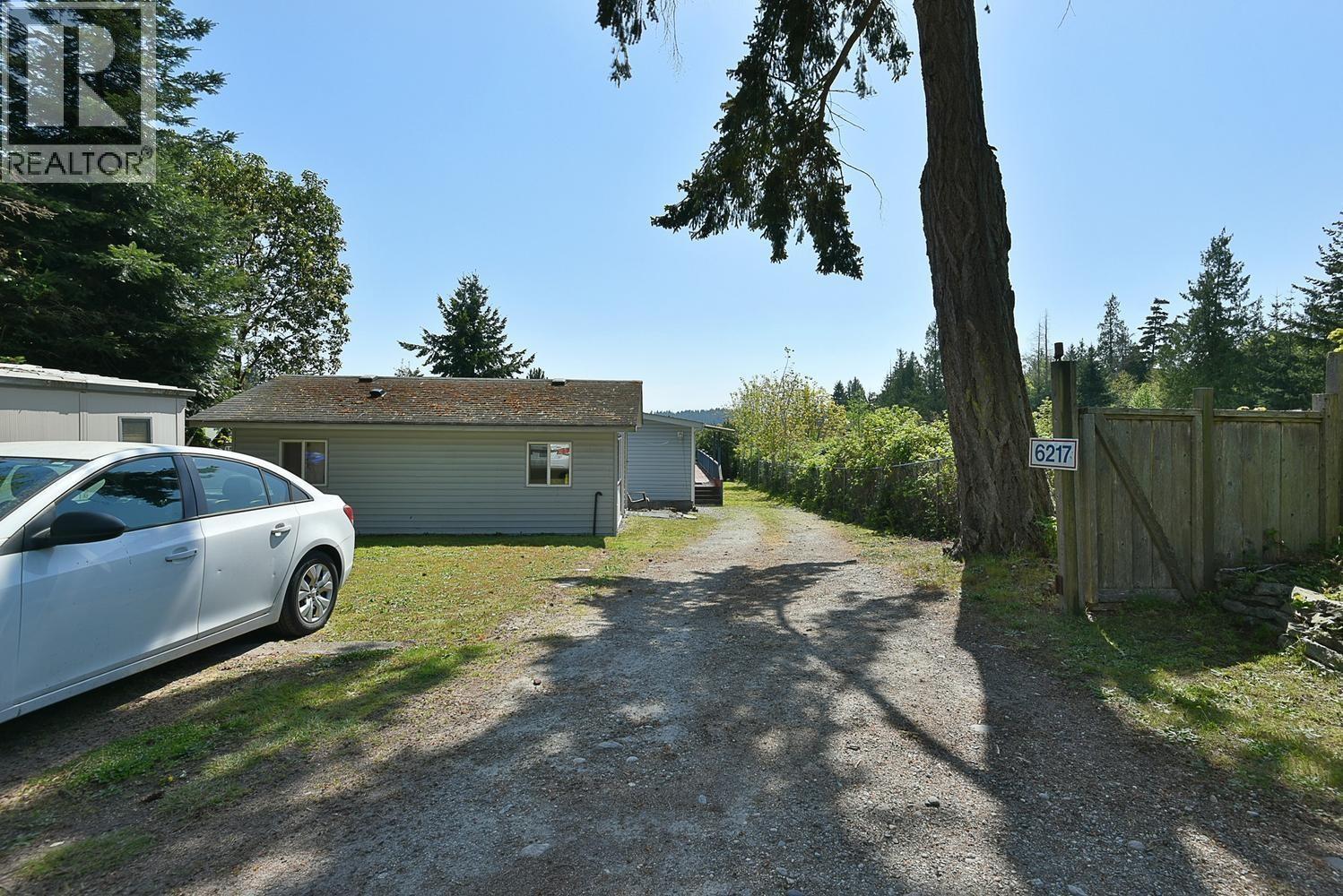 6217 Bligh Road, Sechelt, British Columbia  V7Z 0M1 - Photo 35 - R3117997