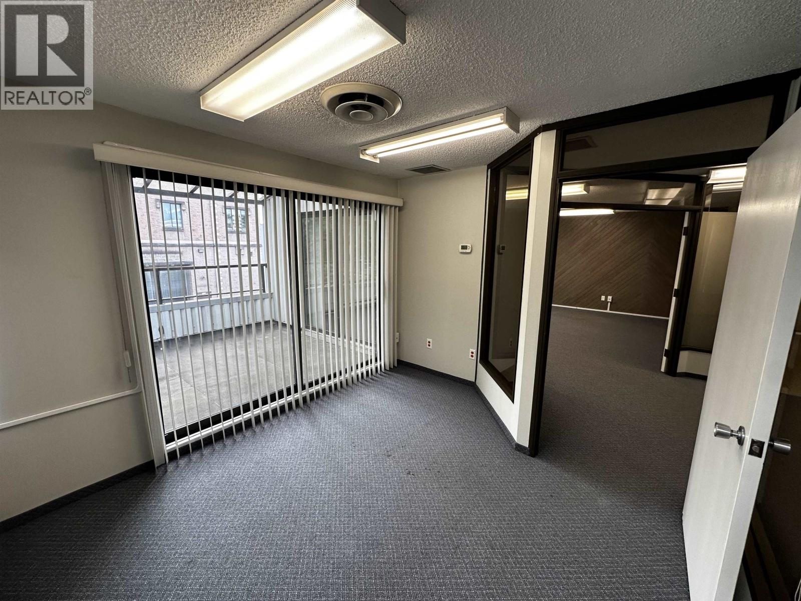 399 Mountain Highway, North Vancouver, British Columbia  V7J 2K9 - Photo 8 - C8078388