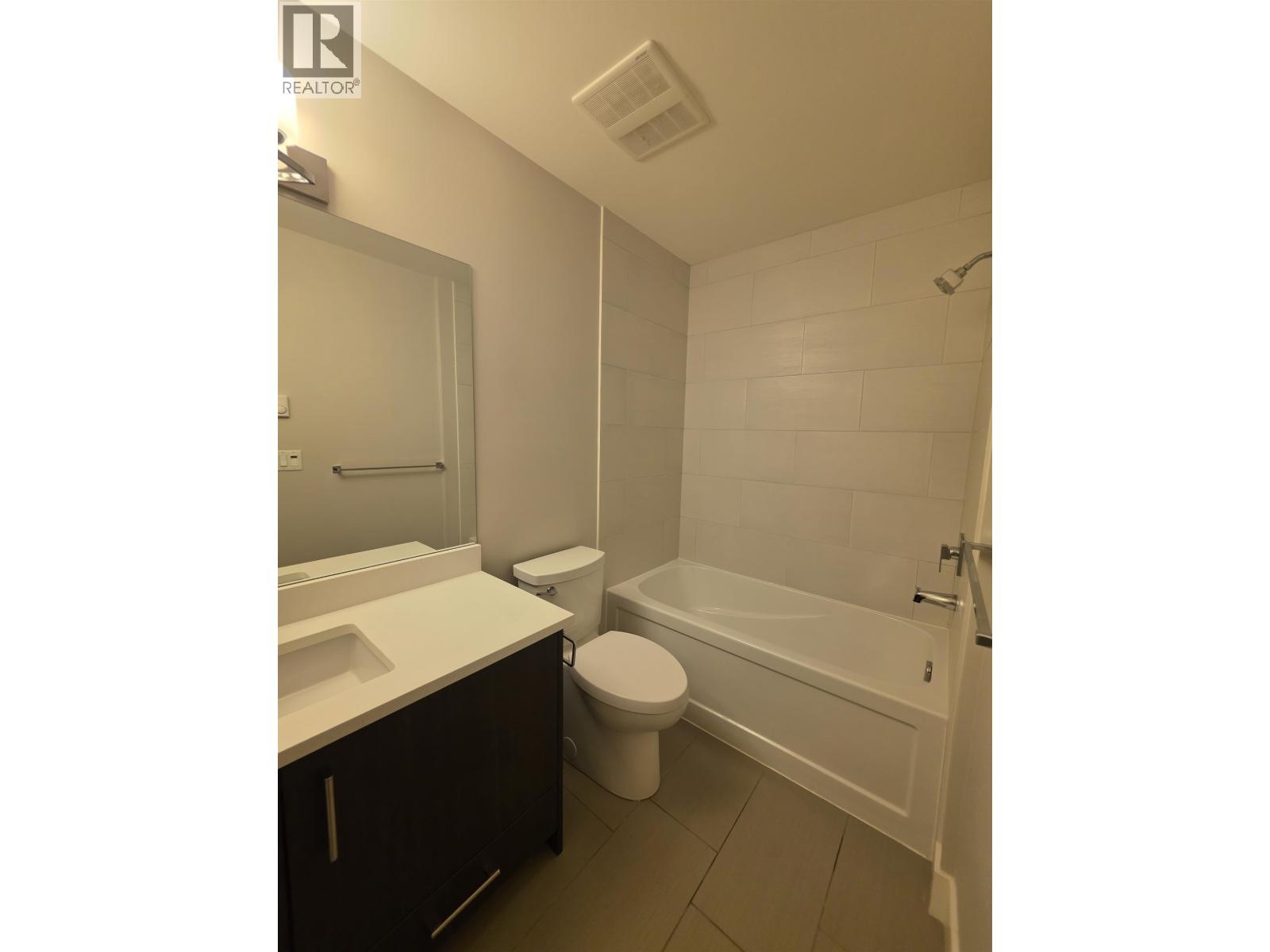 204 2460 Kelly Avenue, Port Coquitlam, British Columbia  V3C 1Y3 - Photo 7 - R3118011
