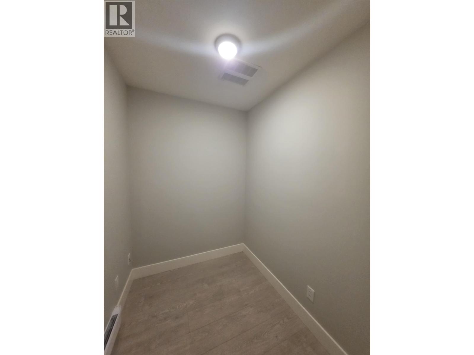 204 2460 Kelly Avenue, Port Coquitlam, British Columbia  V3C 1Y3 - Photo 5 - R3118011