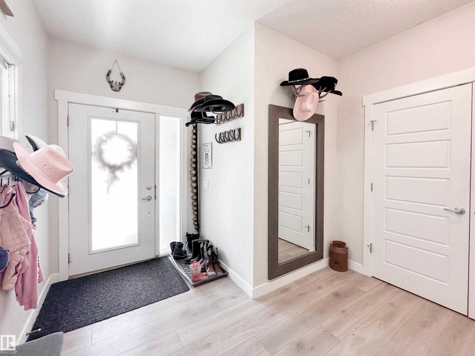 103 Joyal Wy, St. Albert, Alberta  T8N 7V5 - Photo 2 - E4485001