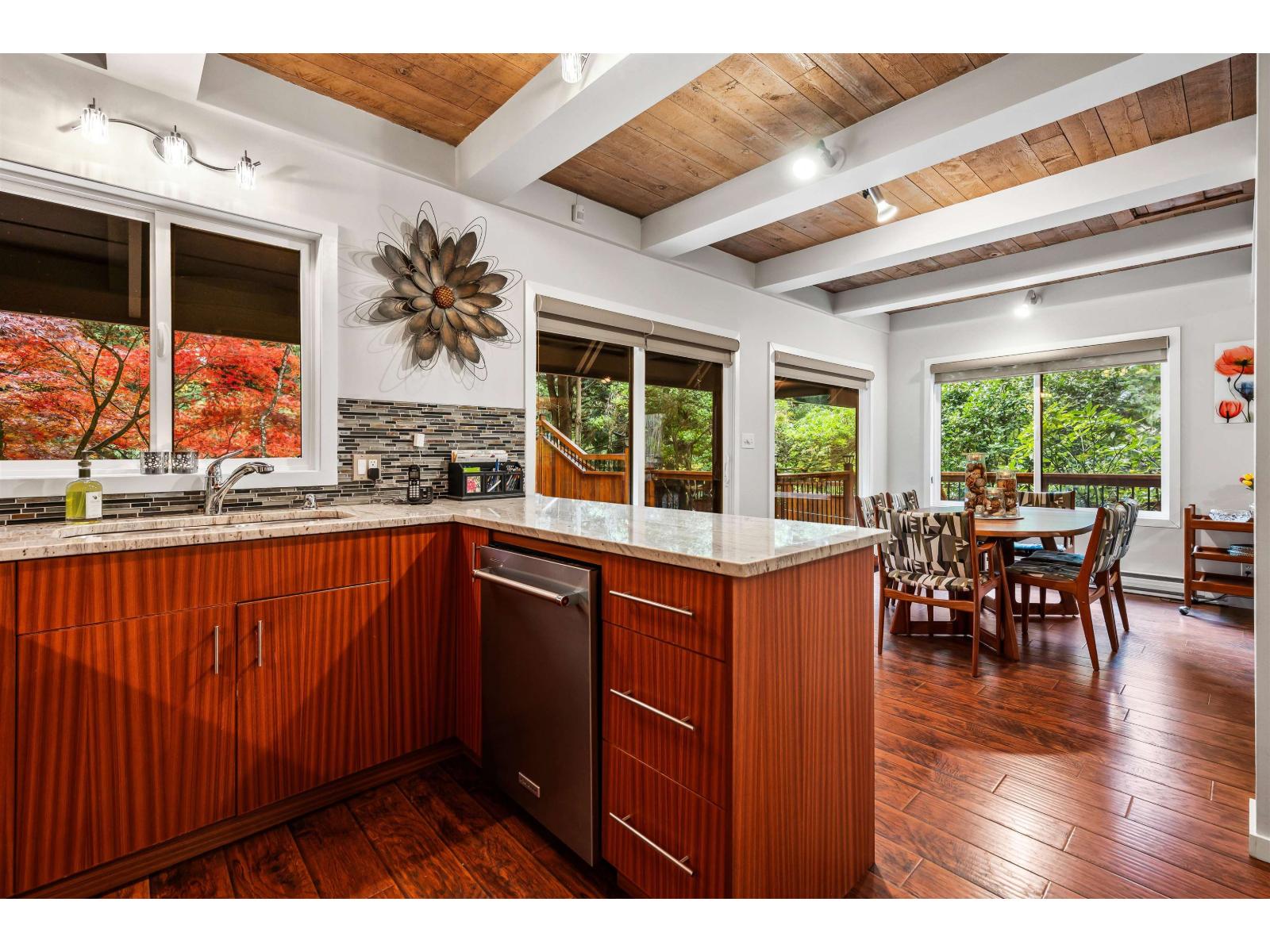 6326 Rockwell Drive, Harrison Lake, Harrison Hot Springs, British Columbia  V0M 1A0 - Photo 12 - R3117962