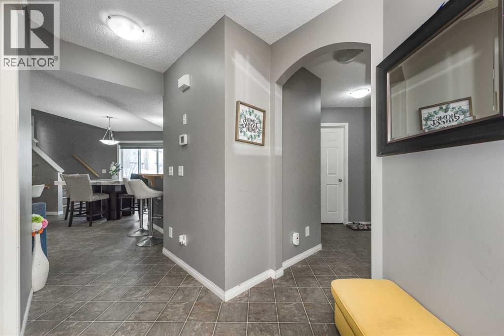 56 Evansbrooke Landing, Calgary, Alberta  T3P 1G5 - Photo 4 - A2301292