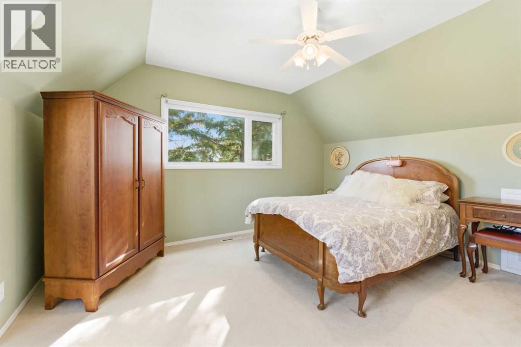 803 Seattle Drive Sw, Calgary, Alberta  T2W 0M9 - Photo 19 - A2305853