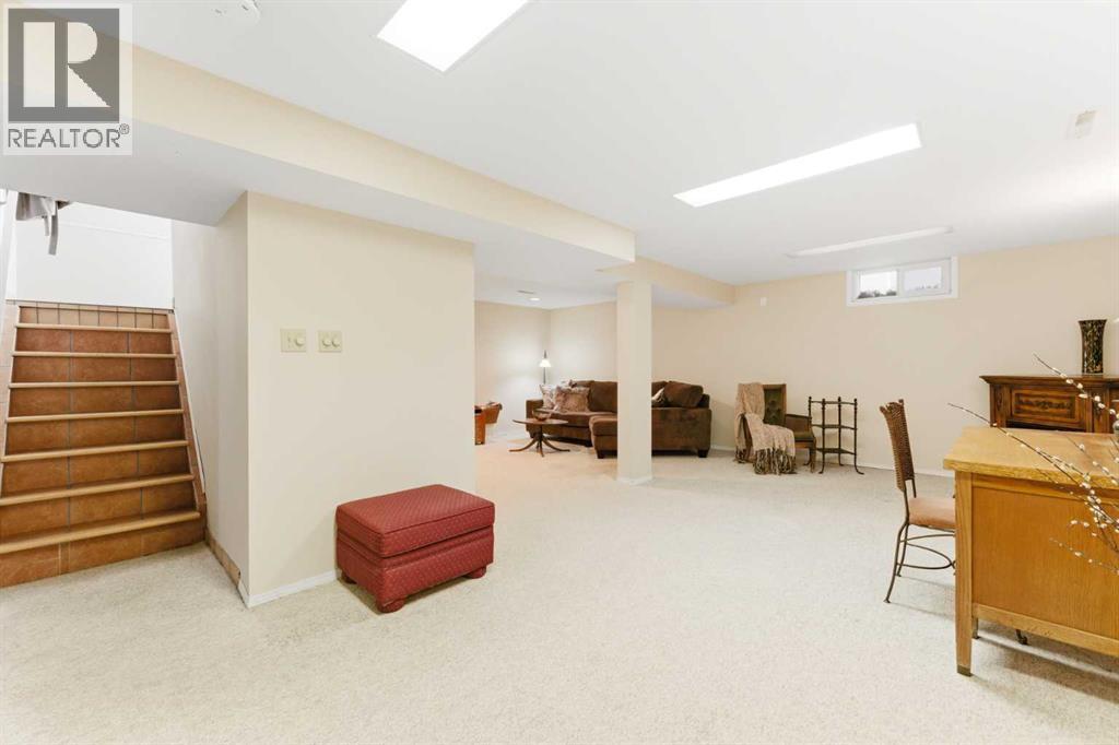 803 Seattle Drive Sw, Calgary, Alberta  T2W 0M9 - Photo 22 - A2305853