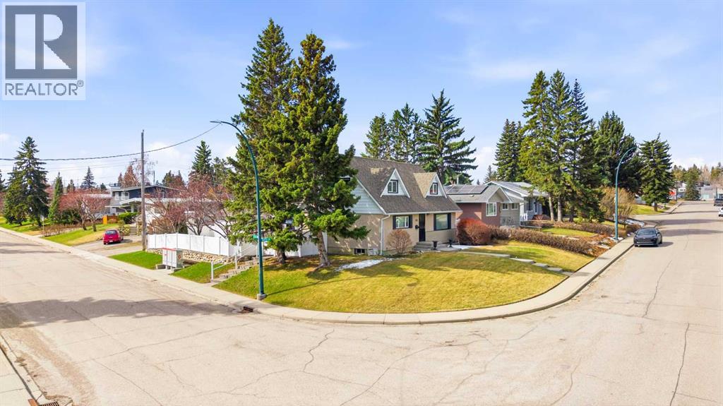 803 Seattle Drive Sw, Calgary, Alberta  T2W 0M9 - Photo 38 - A2305853