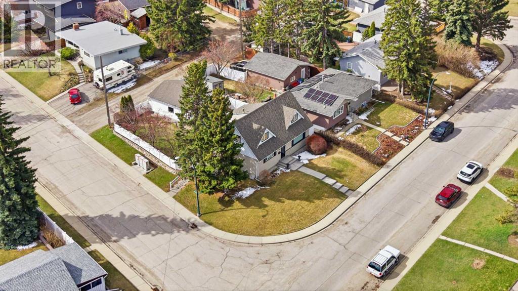 803 Seattle Drive Sw, Calgary, Alberta  T2W 0M9 - Photo 2 - A2305853