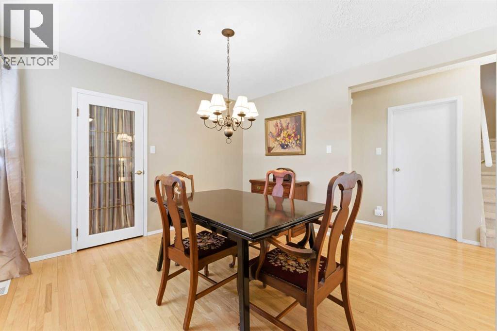 803 Seattle Drive Sw, Calgary, Alberta  T2W 0M9 - Photo 8 - A2305853