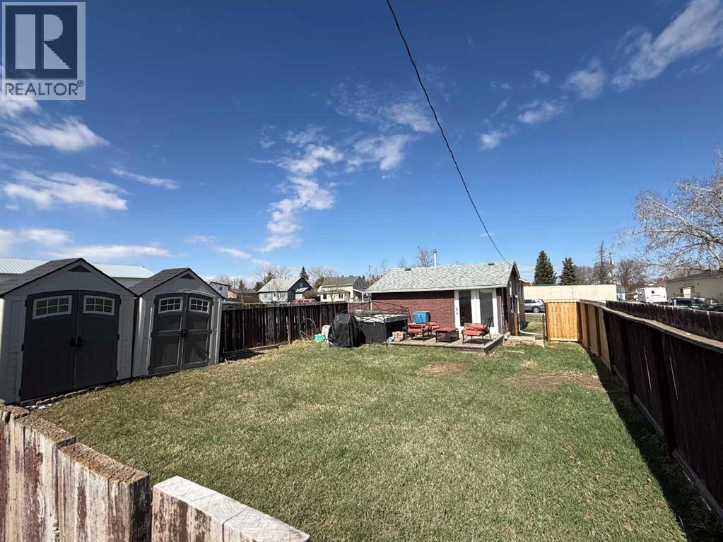 209 1 Street N, Vulcan, Alberta  T0L 2B0 - Photo 4 - A2305991