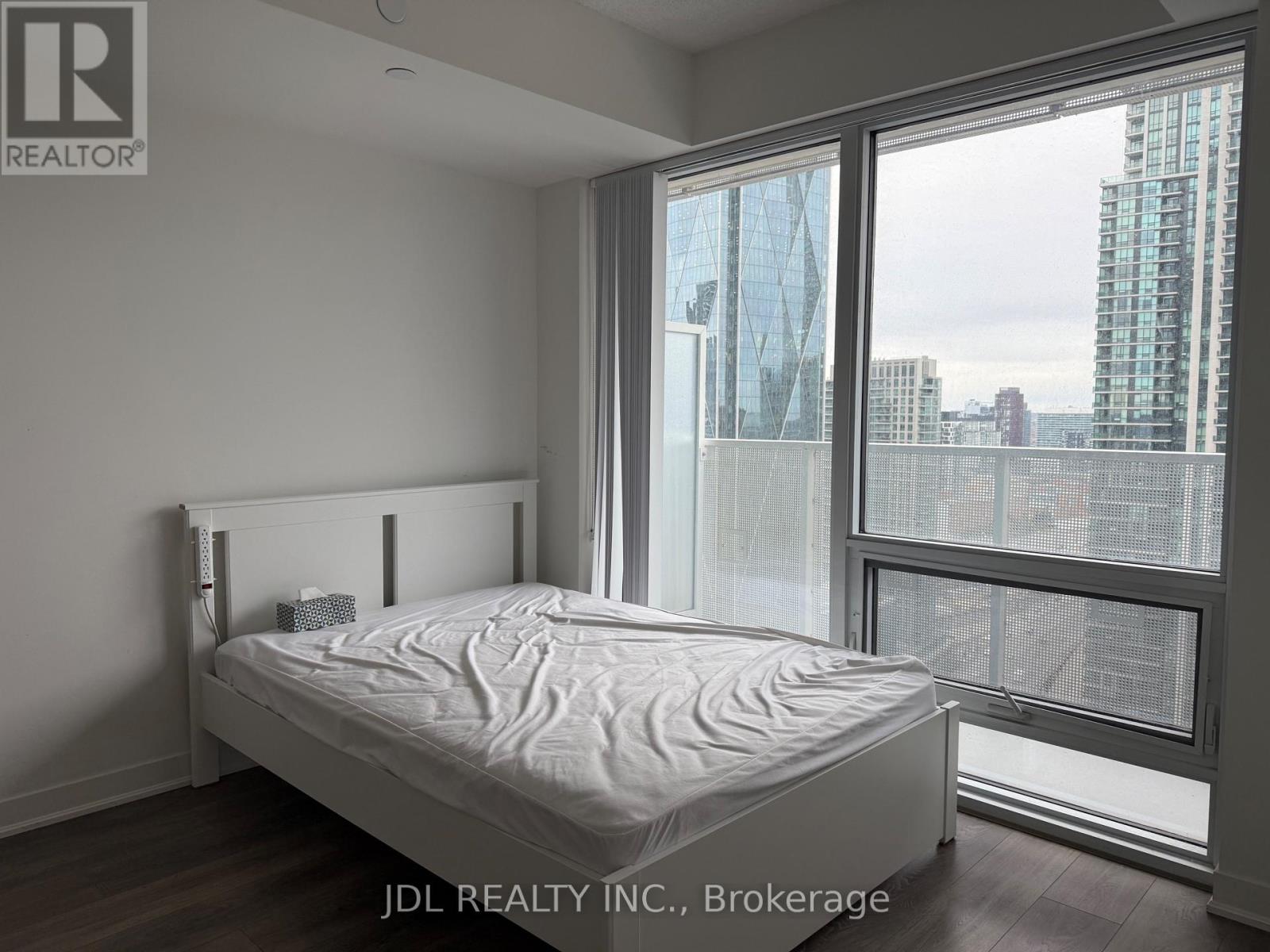 3305 - 88 Harbour Street, Toronto, Ontario  M5J 0C3 - Photo 5 - C13065544