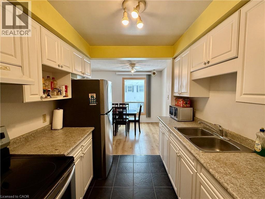 427 Keats Way Unit# 2, Waterloo, Ontario  N2L 5S7 - Photo 12 - 40806165