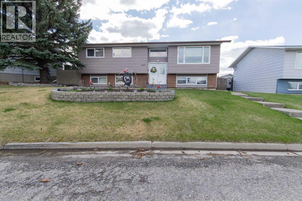 580 Mcdougall Street, Pincher Creek, Alberta  T0K 1W0 - Photo 2 - A2306436