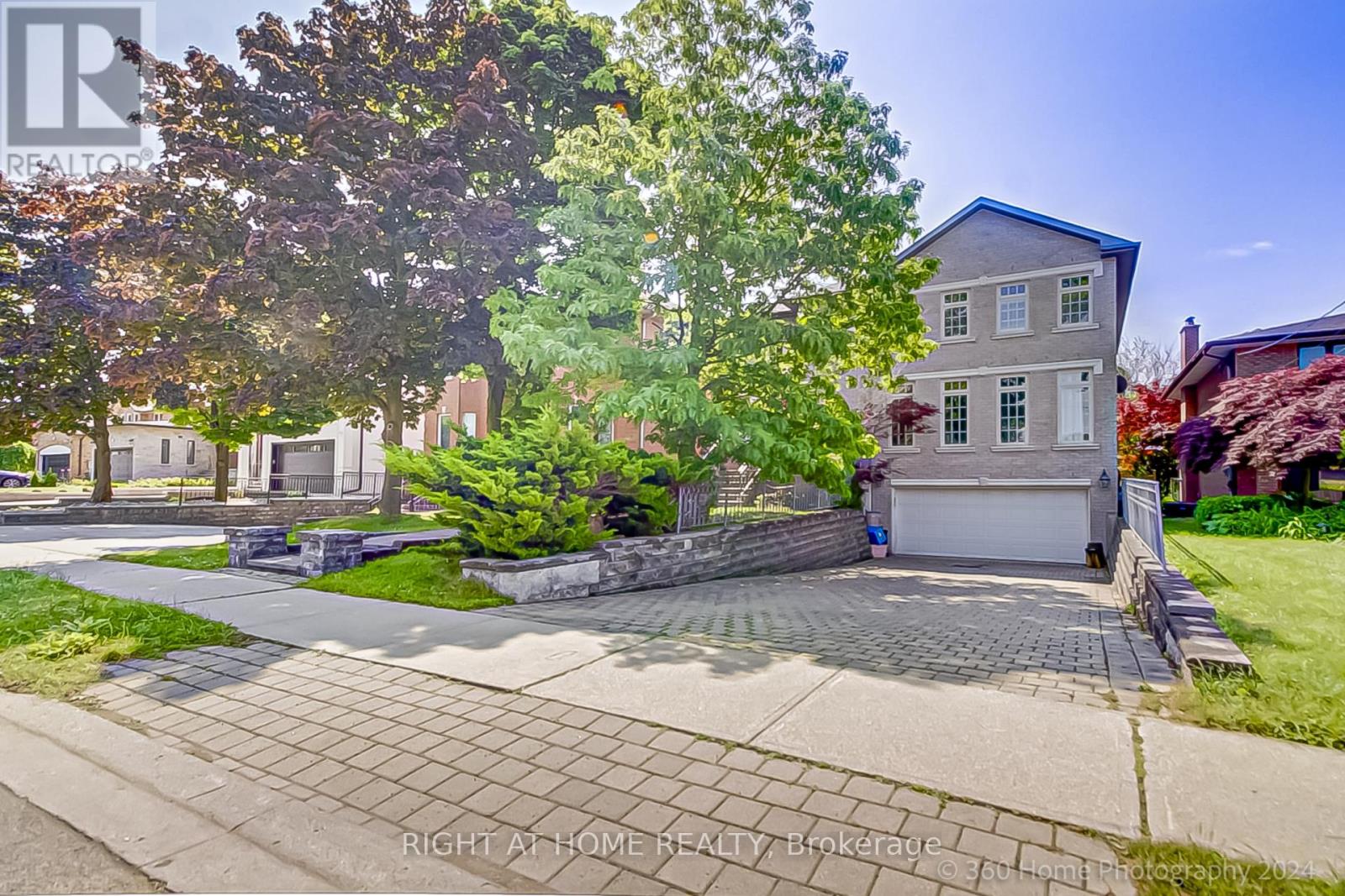 103 Oak Avenue, Richmond Hill, Ontario  L4C 6R6 - Photo 1 - N12664426
