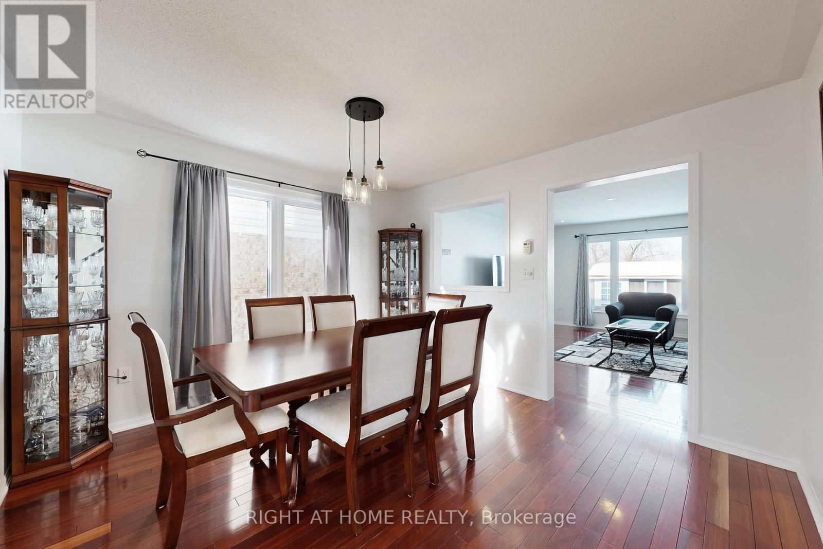 78 John W Taylor Avenue, New Tecumseth, Ontario  L9R 0C9 - Photo 5 - N12986320