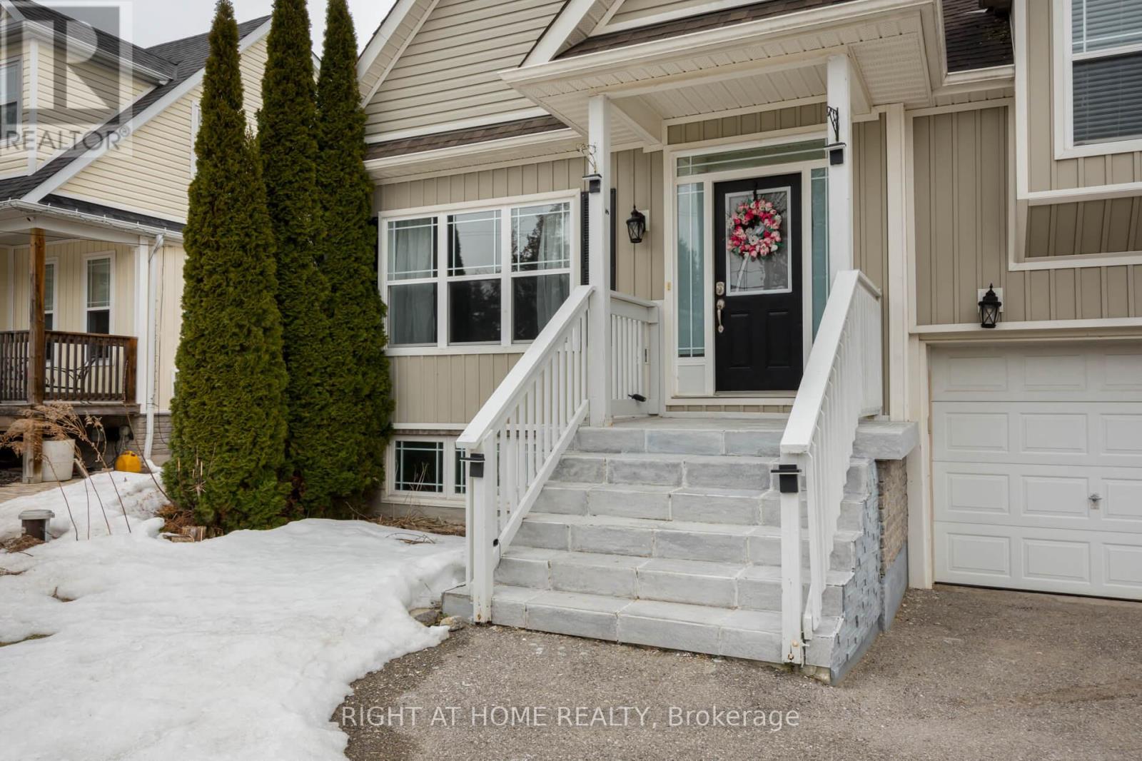 1171 Ewart Street, Innisfil, Ontario  L0L 1C0 - Photo 2 - N12922998