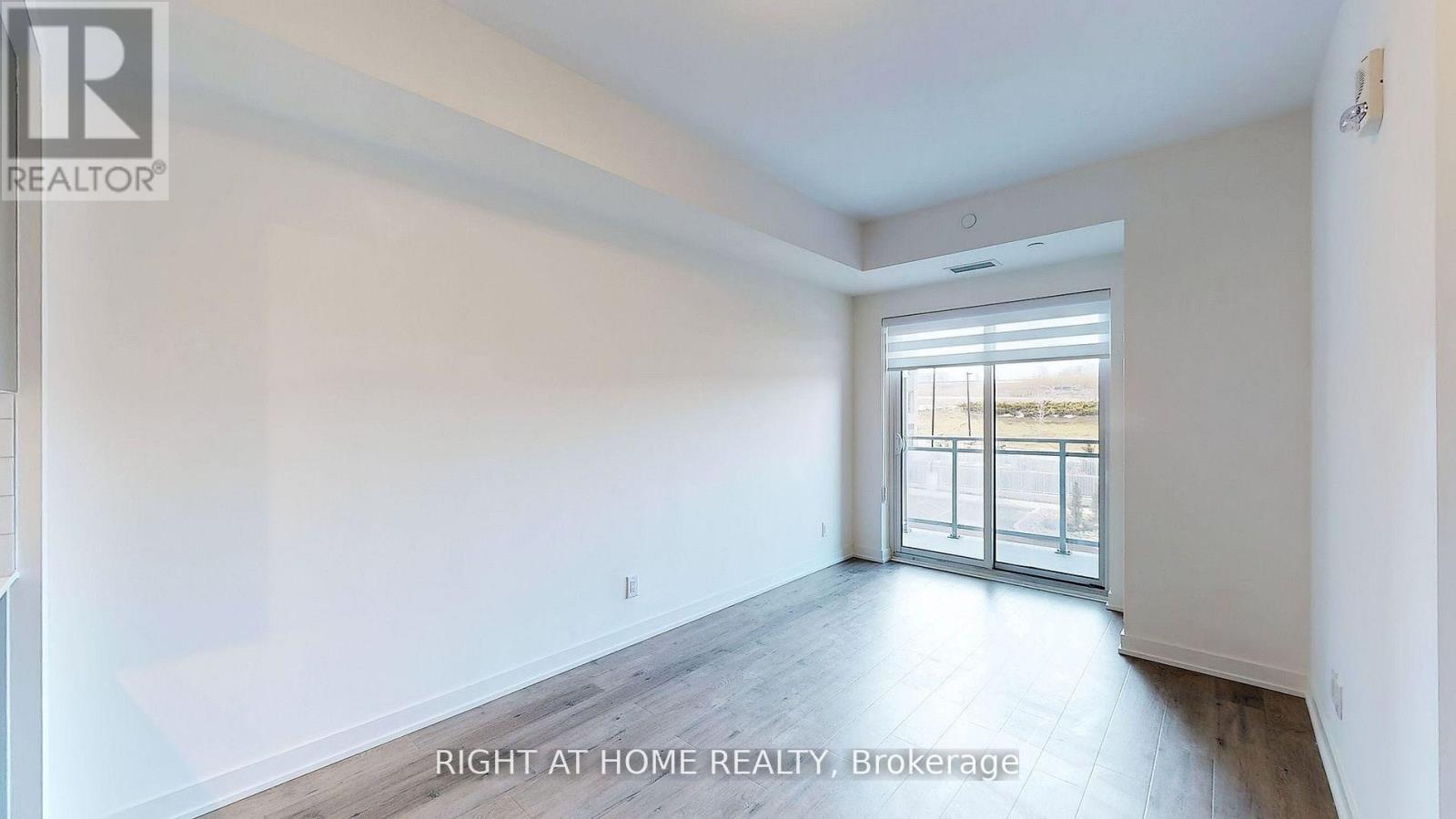 212 - 56 Lakeside Terrace, Barrie, Ontario  L4M 7B9 - Photo 2 - S12991862