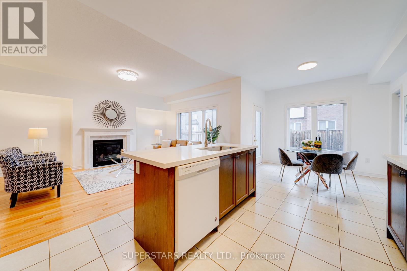 8 Kavanagh Avenue, East Gwillimbury, Ontario  L9N 0P6 - Photo 11 - N13065612