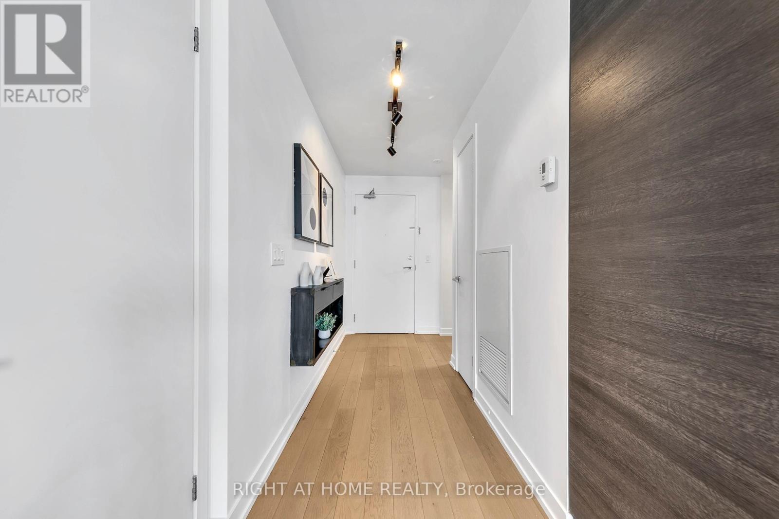 613 - 530 Indian Grove, Toronto, Ontario  M6P 0B3 - Photo 19 - W12947782