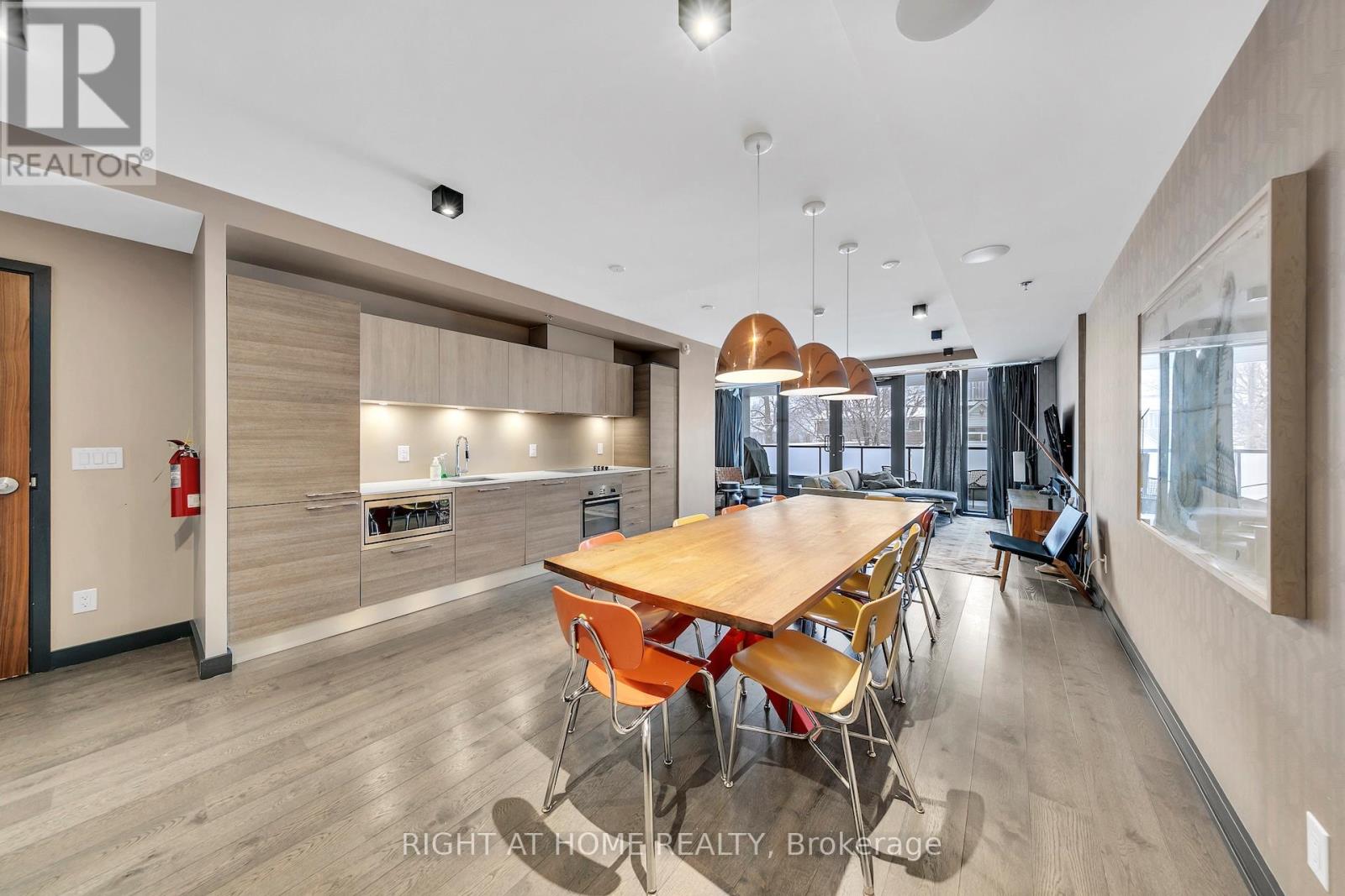 613 - 530 Indian Grove, Toronto, Ontario  M6P 0B3 - Photo 46 - W12947782