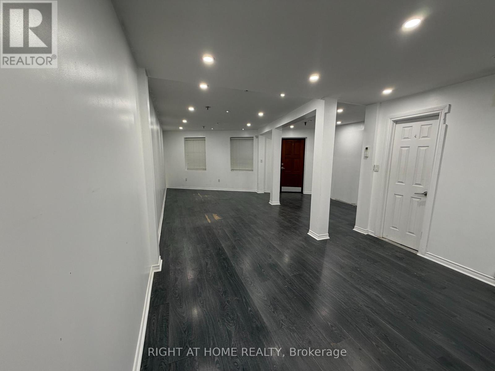 17 - 32 Goodmark Place, Toronto, Ontario  M9W 6J4 - Photo 3 - W12938246