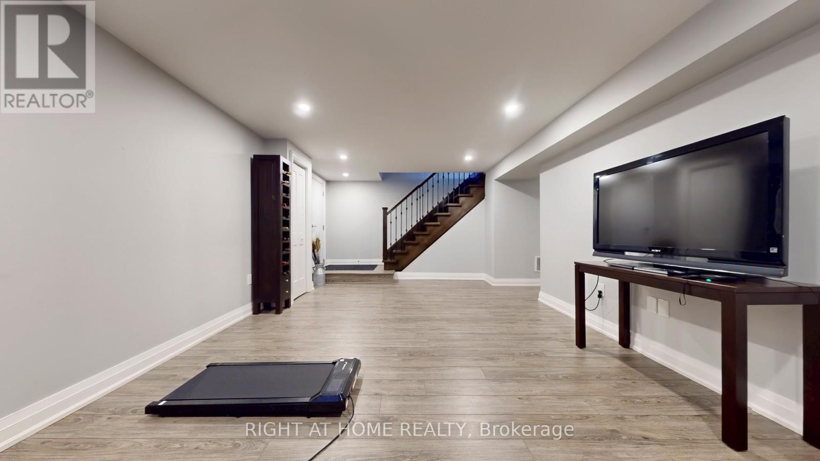 7 Forest Path Court N, Toronto, Ontario  M9V 1L4 - Photo 41 - W12768626