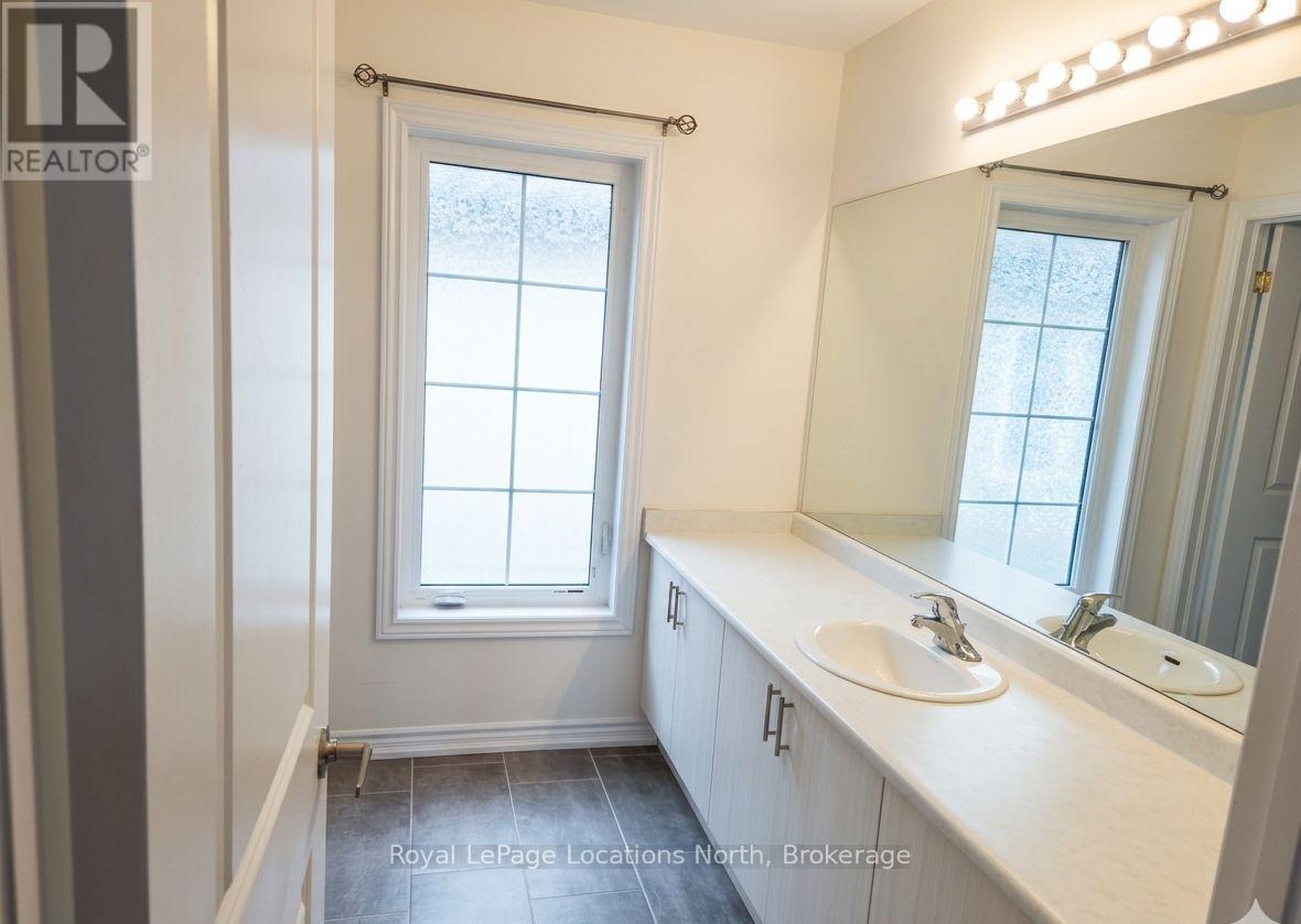 218 Roy Drive, Clearview, Ontario  L0M 1S0 - Photo 29 - S13056200