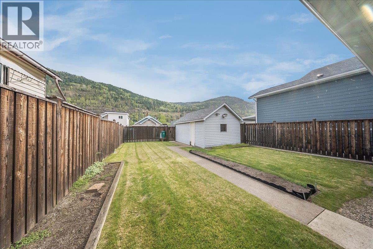 1734 Third Avenue, Trail, British Columbia  V1R 1P9 - Photo 34 - 10385479