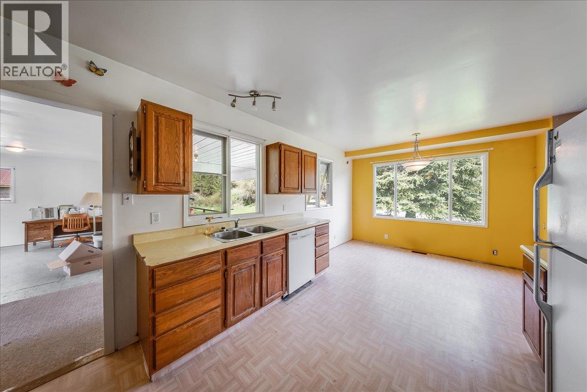 275 Faulkner Road, Fruitvale, British Columbia  V0G 1L0 - Photo 25 - 10385211