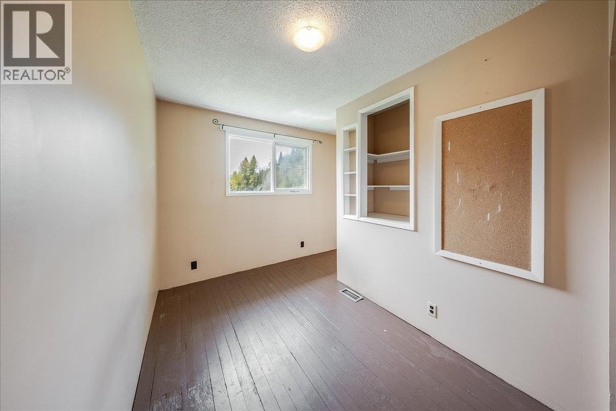275 Faulkner Road, Fruitvale, British Columbia  V0G 1L0 - Photo 41 - 10385211