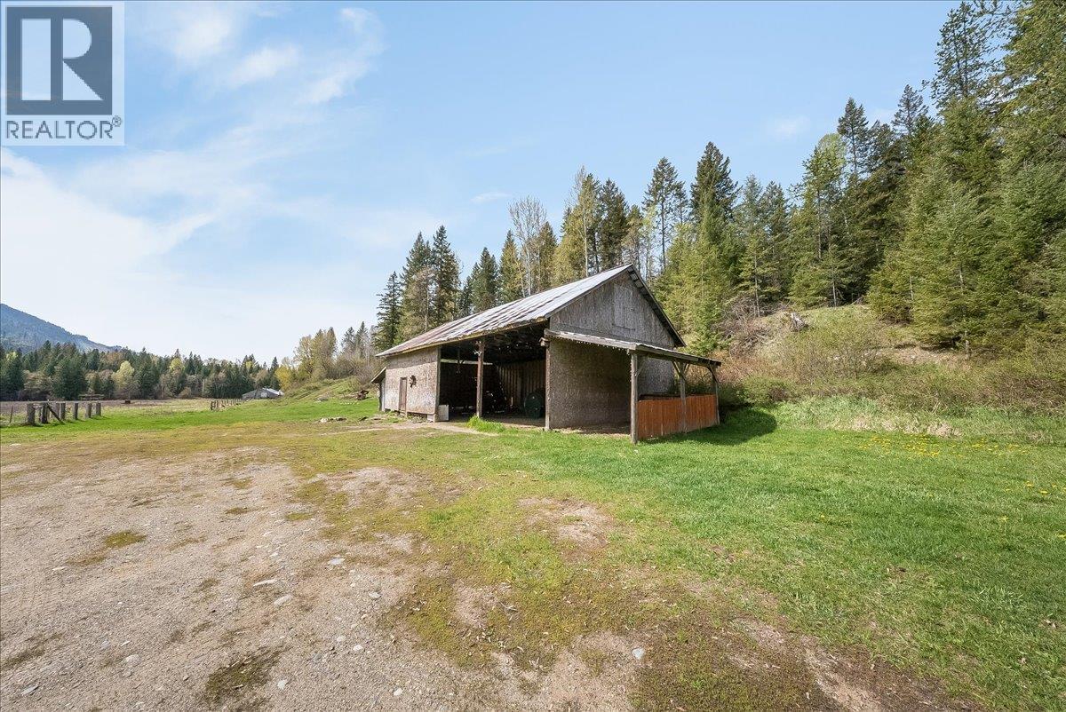 275 Faulkner Road, Fruitvale, British Columbia  V0G 1L0 - Photo 8 - 10385211
