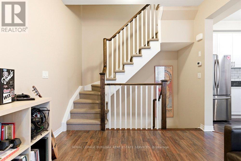 2362 Peppiatt Common, Burlington, Ontario  L7R 0C8 - Photo 24 - W13065566