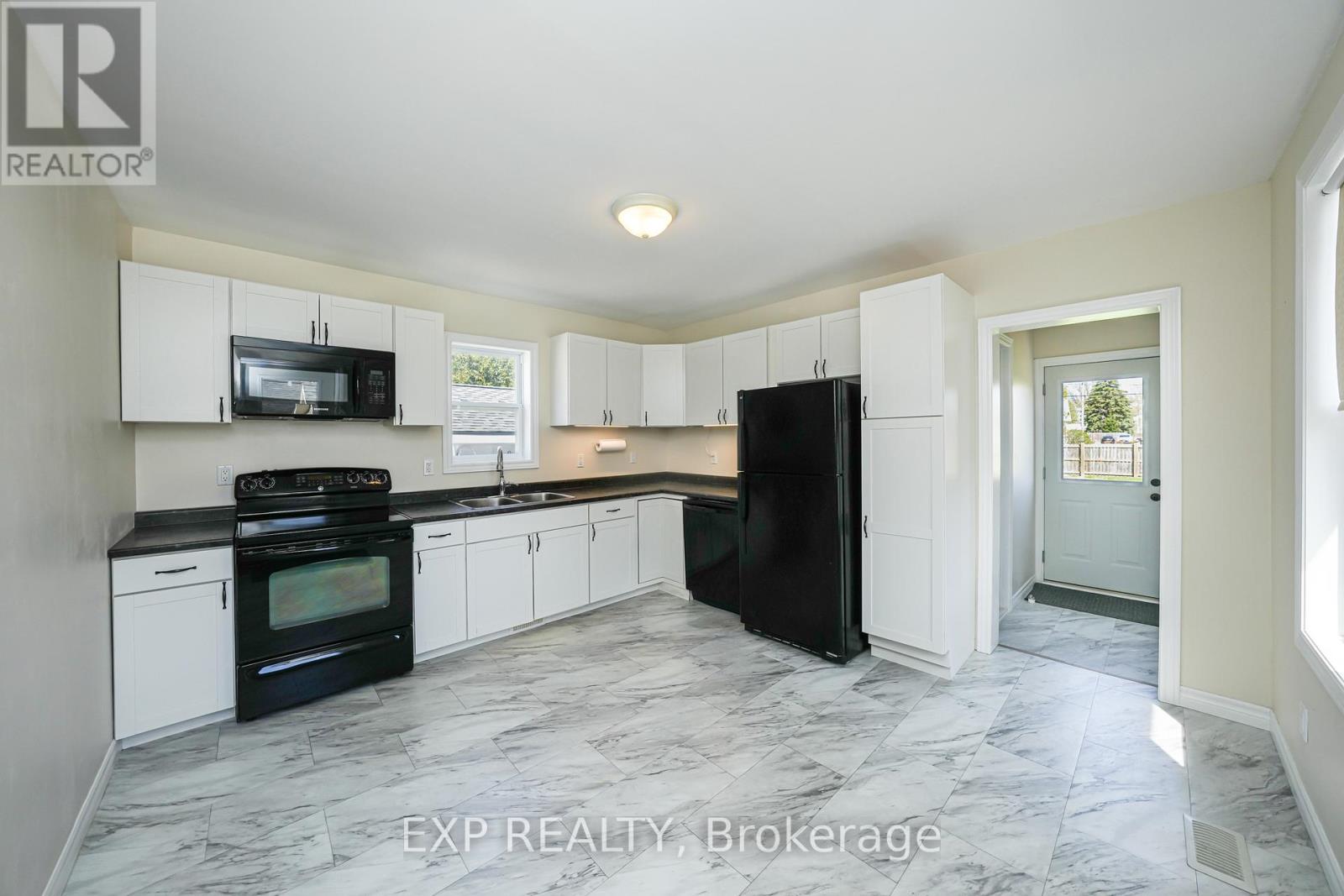 220 William Street, South Huron, Ontario  N0M 1S2 - Photo 17 - X13065628