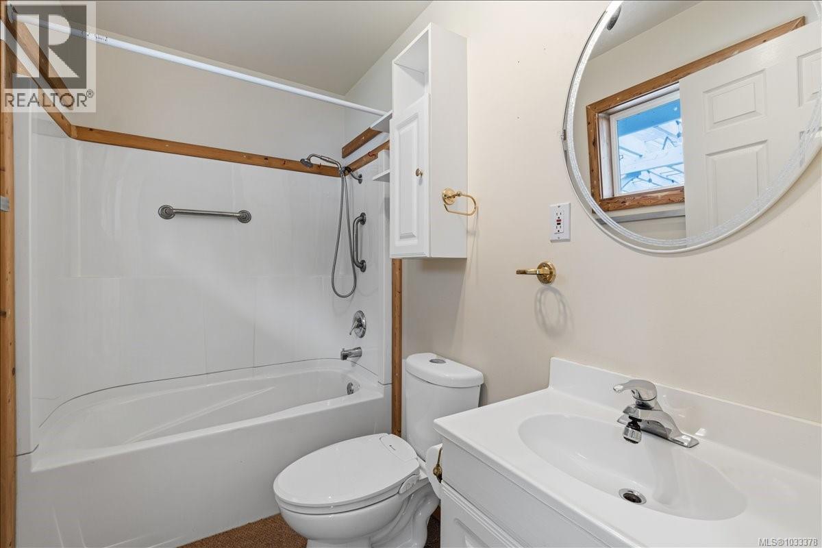 7080 Blackjack Dr, Lantzville, British Columbia  V0R 2H0 - Photo 16 - 1033378