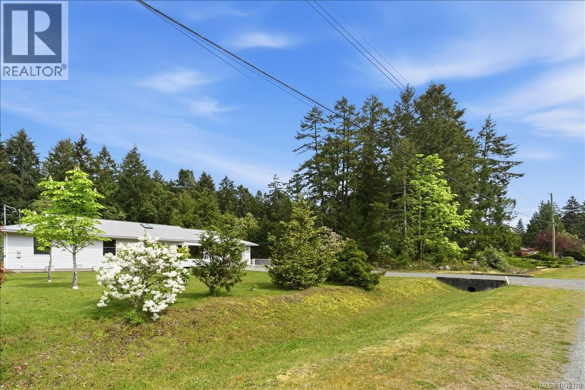 7080 Blackjack Dr, Lantzville, British Columbia  V0R 2H0 - Photo 30 - 1033378