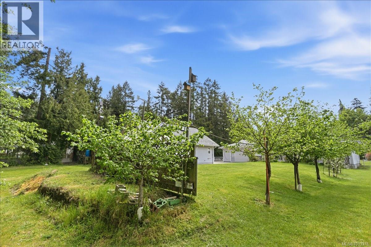 7080 Blackjack Dr, Lantzville, British Columbia  V0R 2H0 - Photo 32 - 1033378