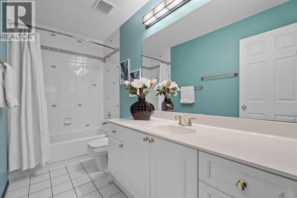 38 Shawbrooke Place Sw, Calgary, Alberta  T2Y 3B8 - Photo 23 - A2304138