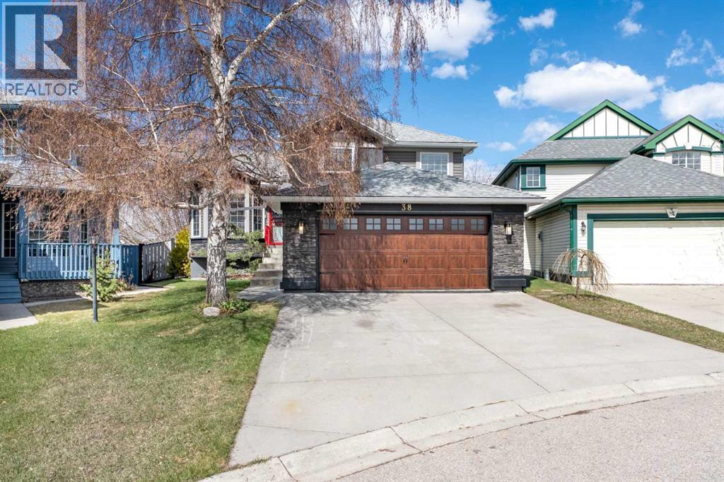 38 Shawbrooke Place Sw, Calgary, Alberta  T2Y 3B8 - Photo 2 - A2304138