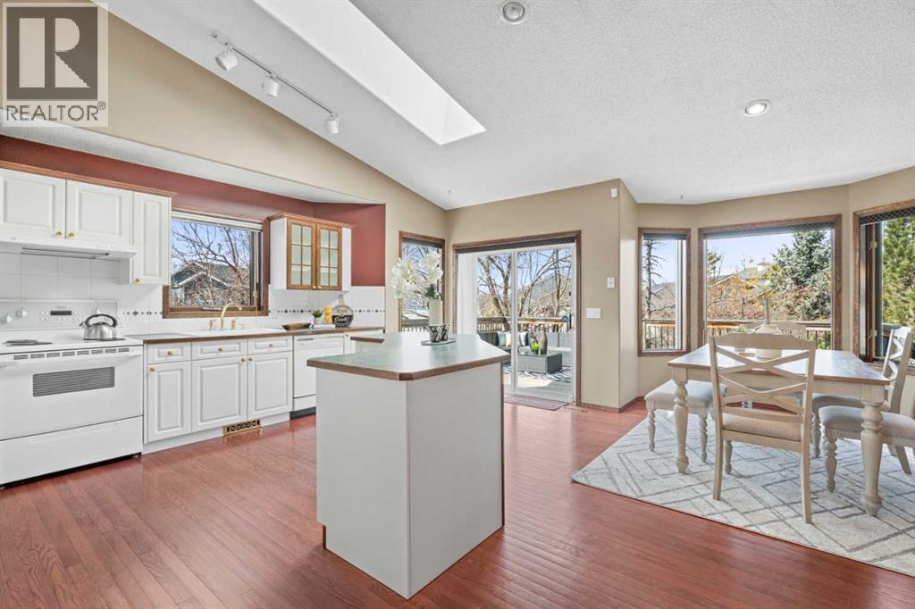 38 Shawbrooke Place Sw, Calgary, Alberta  T2Y 3B8 - Photo 8 - A2304138